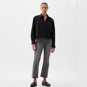 GAP NWT High Rise Kick Fit Jeans, Size 27 Long, Grey Wash Color.